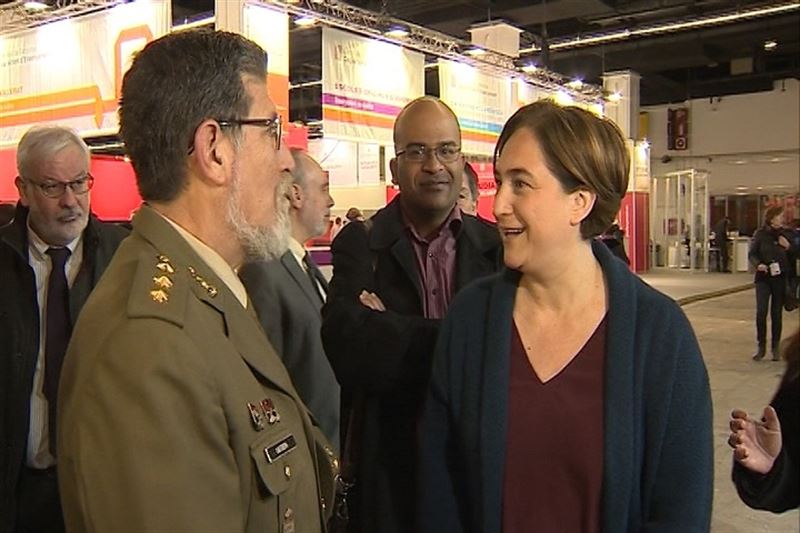 Coronel Luis Castuera delegado de Defensa en Cataluña Ada Colau alcaldesa de Barcelona