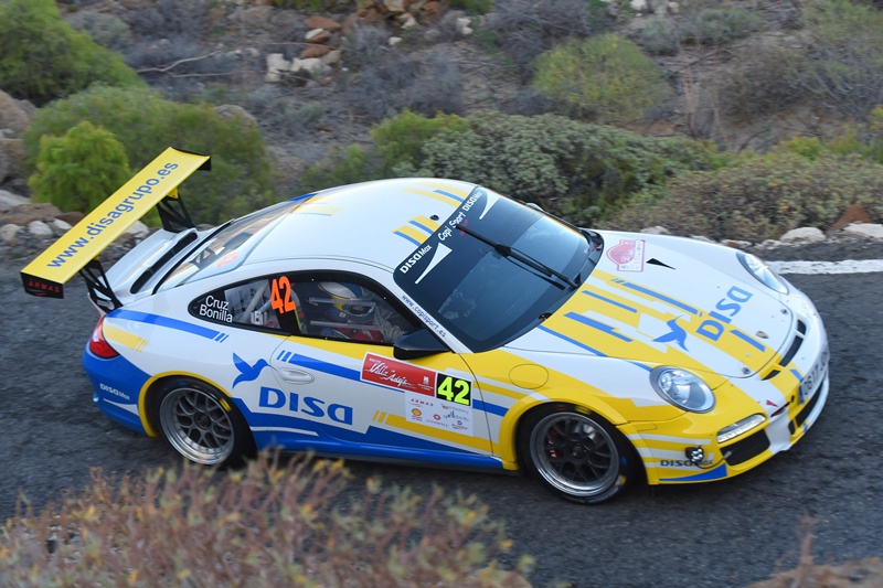 Enrique Cruz y Ariday Bonilla (Porsche 911 997 GT3 Cup Rally 2010).