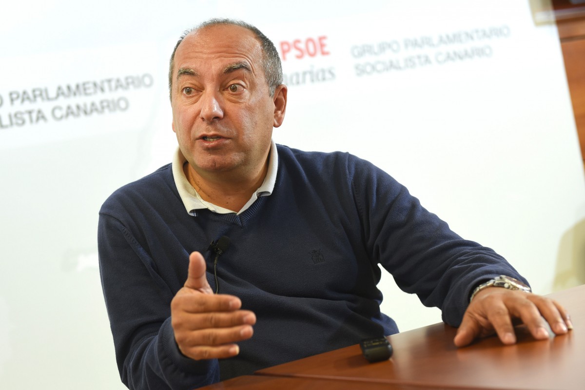 Julio Cruz, secretario de Organización del PSOE de Canarias. / SERGIO MÉNDEZ