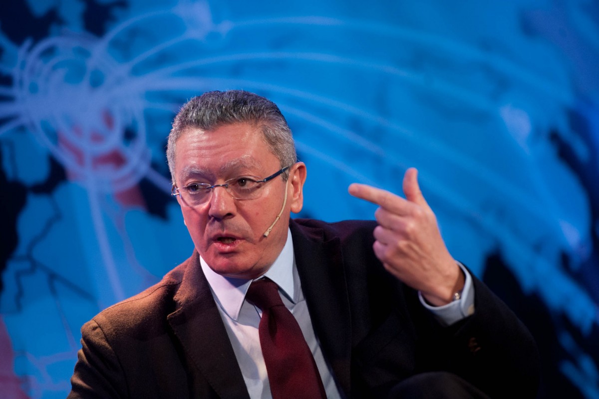 Alberto Ruiz-Gallardón, durante su intervención en el Foro Premium del Atlántico. / FRAN PALLERO