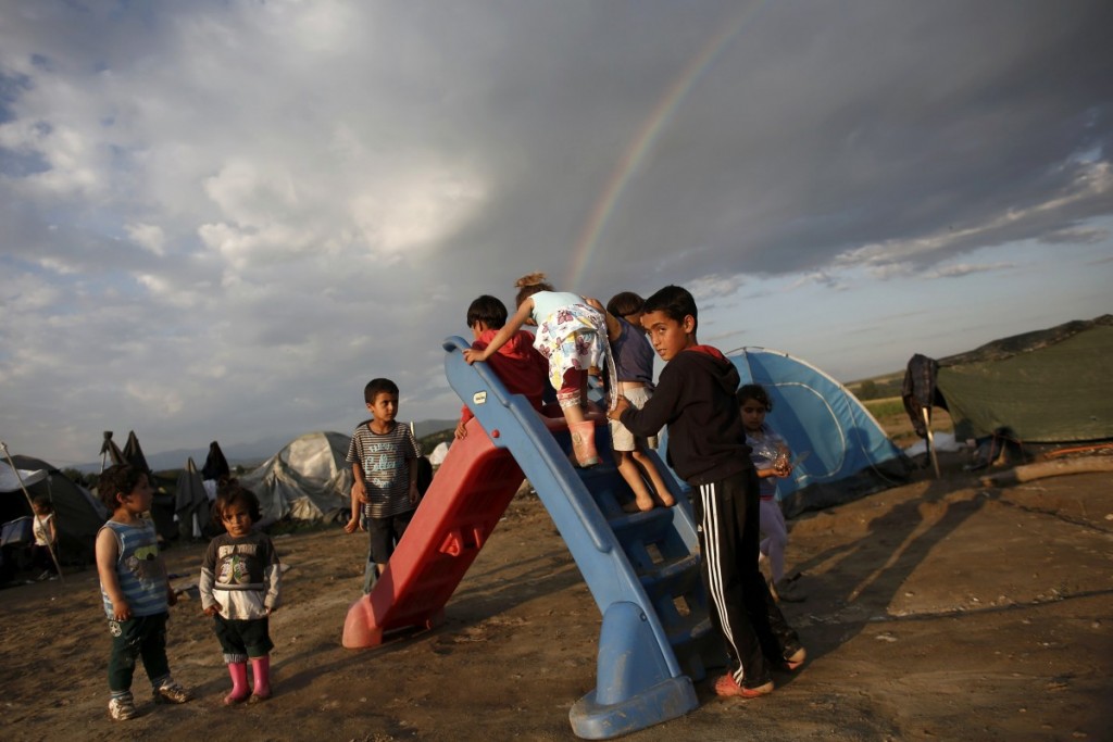 Niños sirios refugiados en el campo de Idomeni