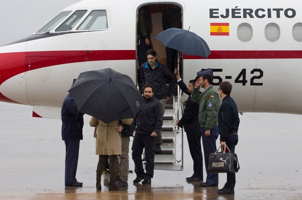 Llegan a Torrejón los tres periodistas españoles liberados en Siria