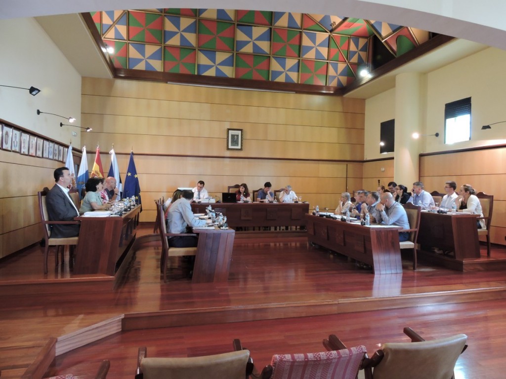 El Pleno se celebró el miércoles y solo hubo unanimidad en la revisión de oficio de la casa del exalcalde / NORCHI