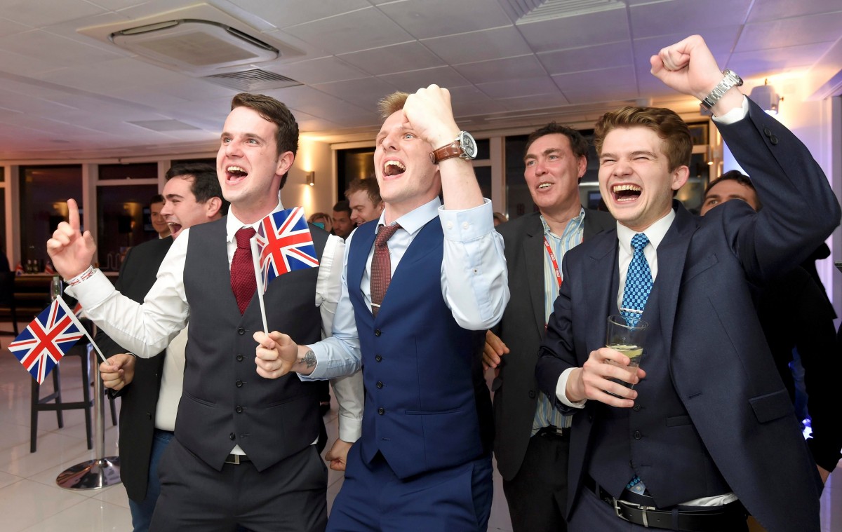 Partidarios del 'leave' celebran el triunfo en el referéndum