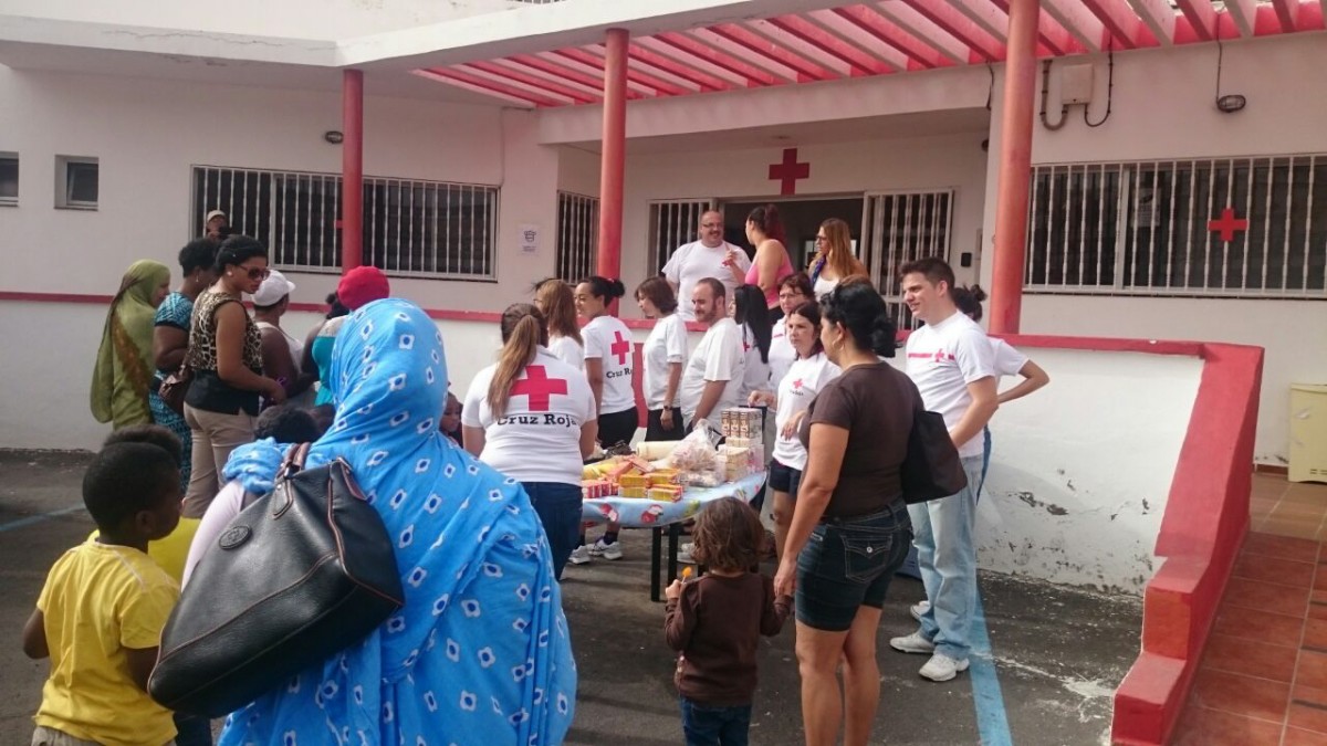 Cruz Roja repartió en 2015 más de 13.000 kilos de alimentos en Arico, Granadilla, San Miguel, Arona y Vilaflor. DA