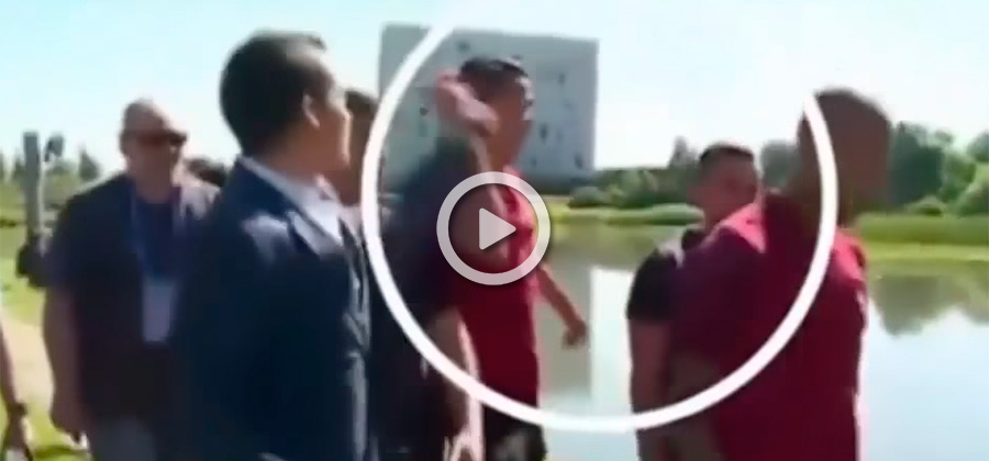 CRISTIANO RONALDO TIRA MICROFONO LAGO
