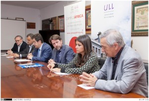 Imagen de la presentación celebrada ayer en el Rectorado de la ULL. Emeterio Suárez