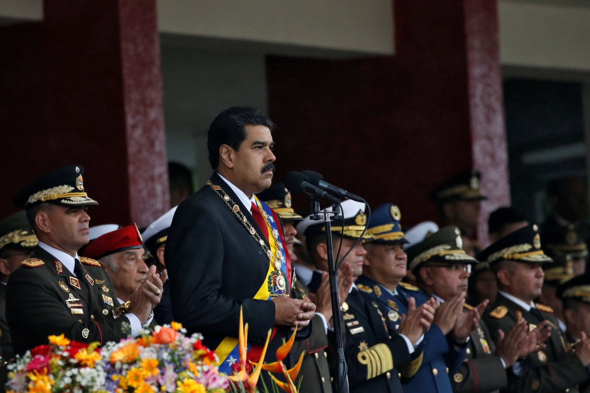 Nicolás Maduro junto a militares en la celebración del Día de la independiencia de Venezuela / FOTO: REUTERS