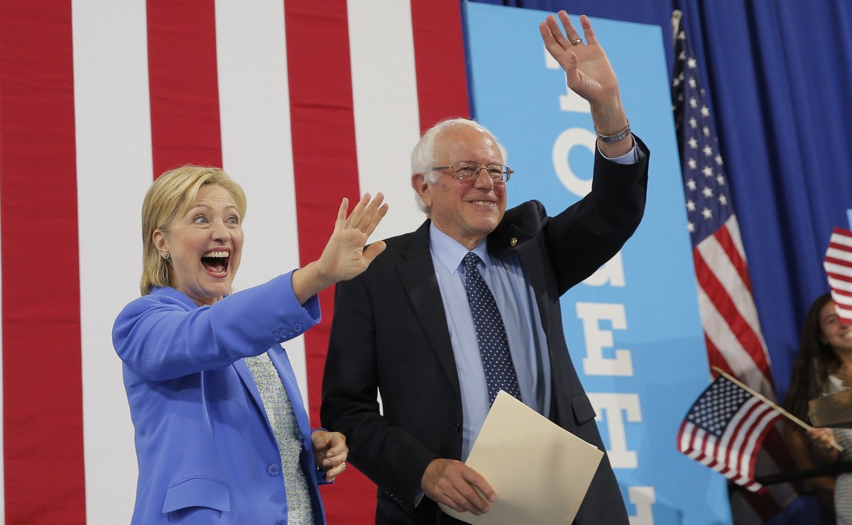 Hilarry Clinton y Bernie Sanders en un mitin conjunto / FOTO: REUTERS