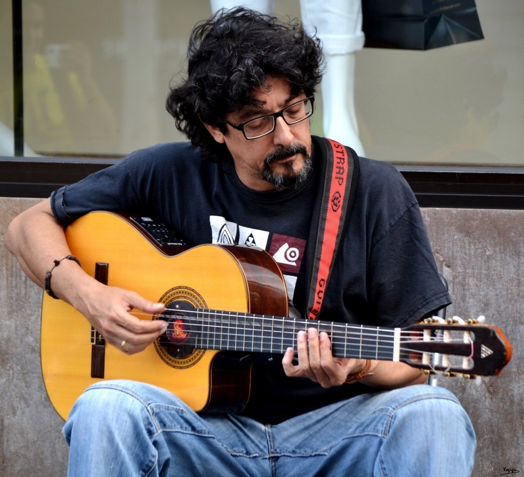 Rubén Díaz, siempre acompañado de su inseparable guitarra / DA