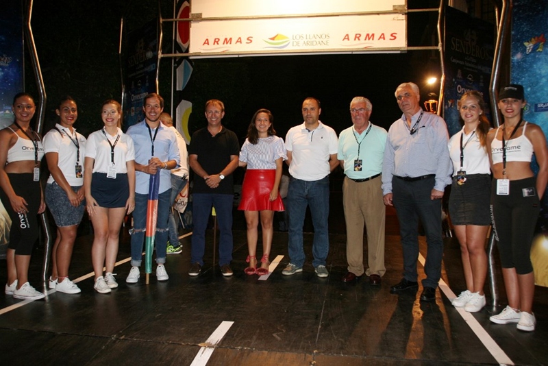 Rally Senderos salida podio