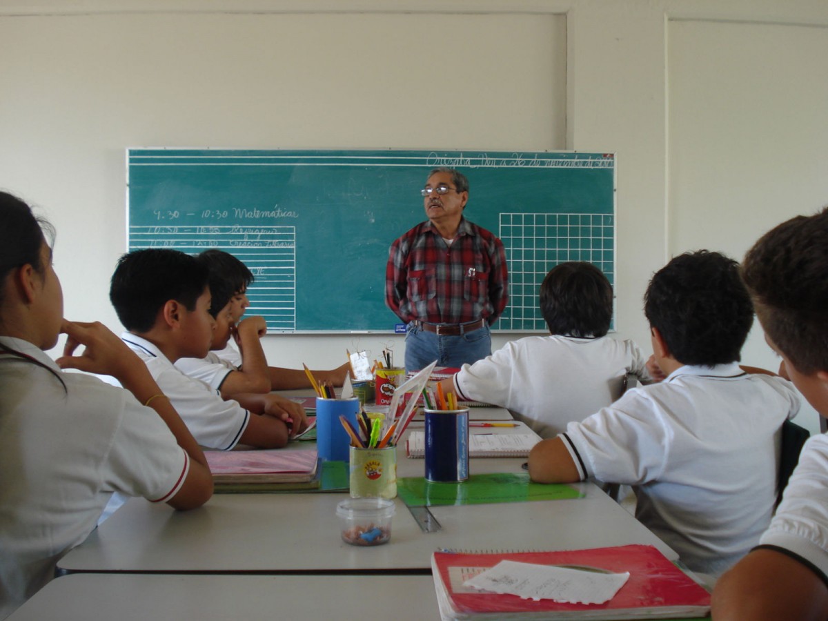 Muchos docentes desconocen todavía su destino para el próximo curso. / DA