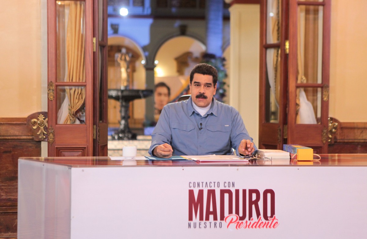 Nicolás Maduro habla para televisión en su programa diario | FOTO: REUTERS