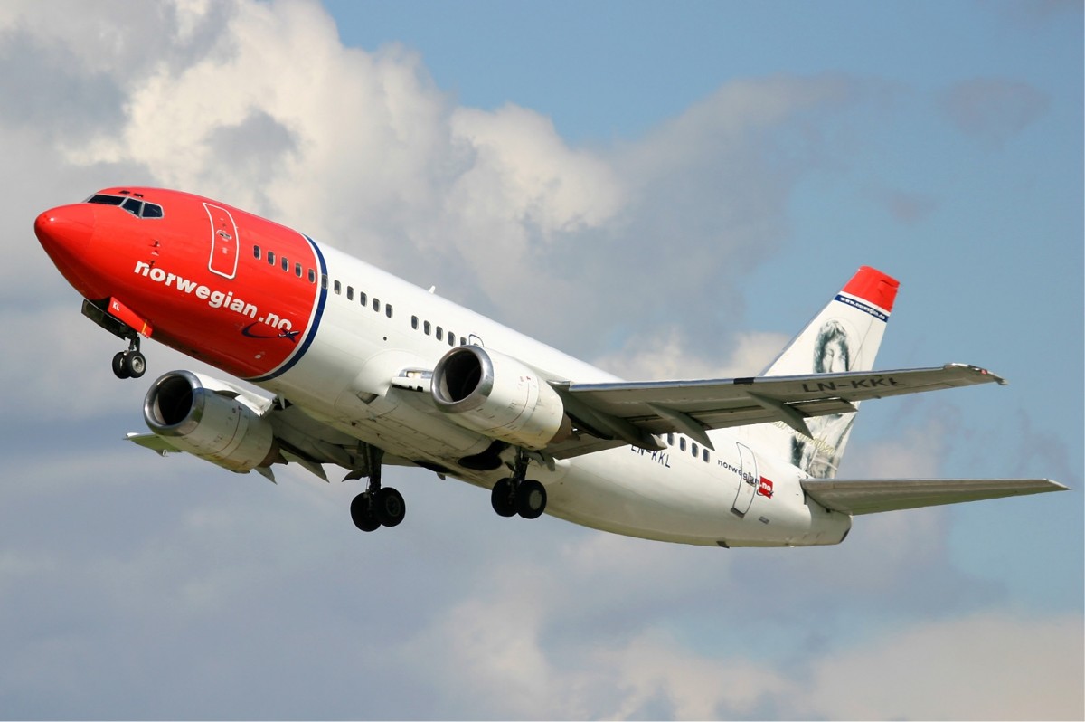 Norwegian se suma a la de Ryanair y cobrará por la maleta
