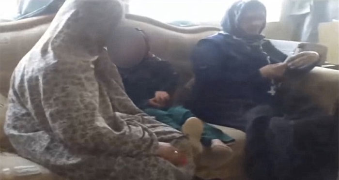 Una niña de seis años es obligada a casarse con un hombre de 55 a cambio de una cabra