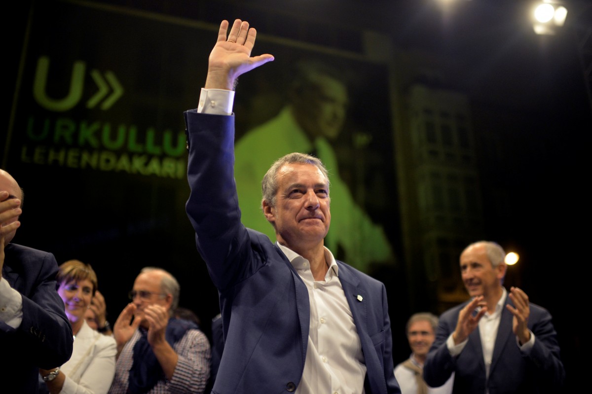 Iñigo Urkullu, lehendakari vasco, celebra su triunfo en los comicios del 25S | FOTO:  REUTERS/Vincent West