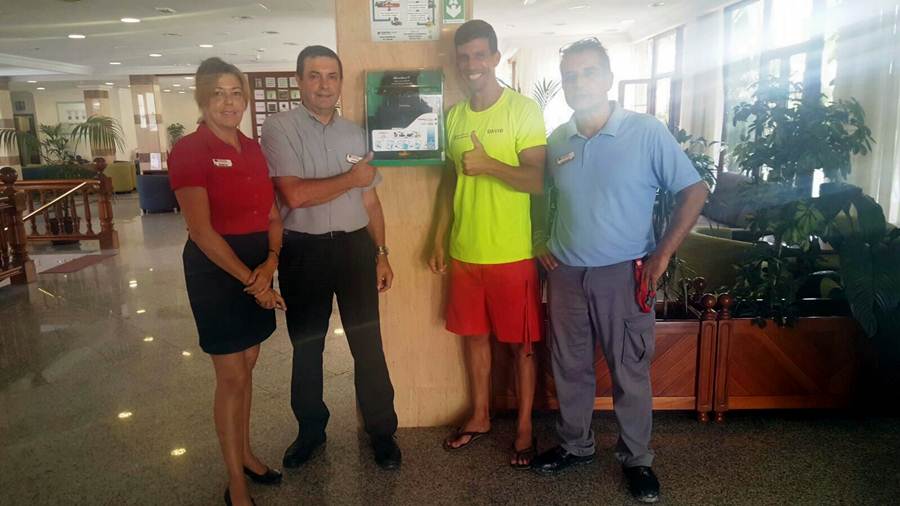 Foto de familia de los trabajadores de Apartamentos Casablanca. | CEDIDA