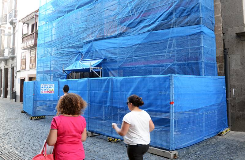 Trabajan en la restauración de la Casa Salazar. | D. S.