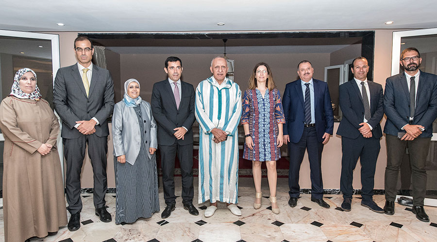 La delegación canaria, junto al alcalde de Agadir. / GUILLERMO POZUELO