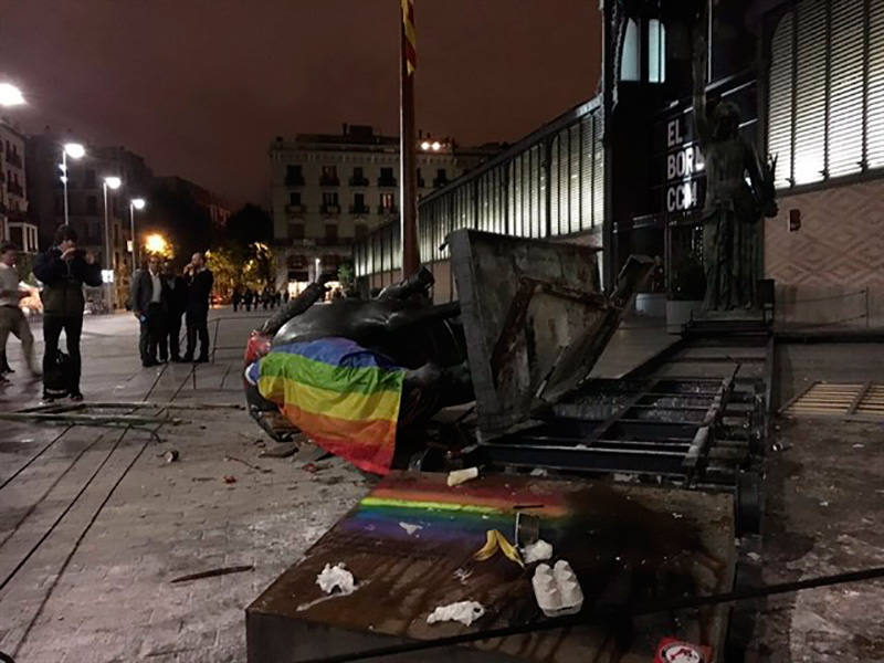 ESTATUA FRANCO DECAPITADA BARCELONA