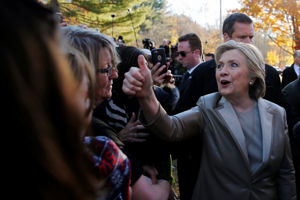 Hillary Clinton acude a votar junto a su marido, Bill | Hillary Clinton | REUTERS/Brian Snyder