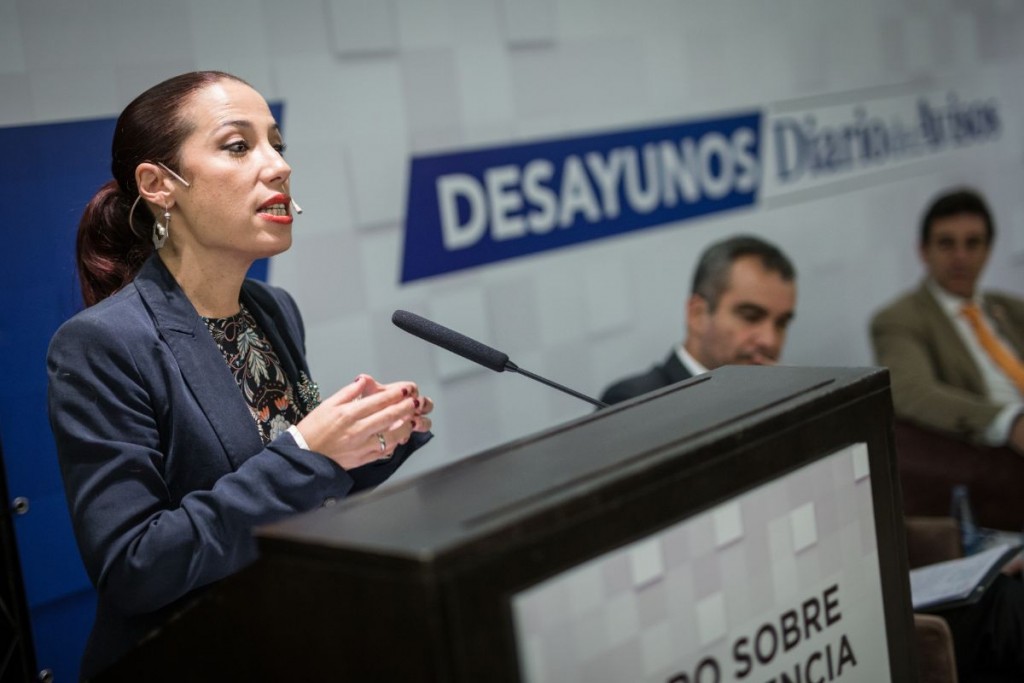 Desayuno DIARIO DE AVISOS sobre Dependencia con Patricia Hernández, vicepresidenta del Gobierno de Canarias y Jesús Caldera, exministro de Fomento yJosé Manuel Ramírez, presidente de la Asociación Estatal de Directores y Gerentes de Servicios Sociales | FOTO: Andrés Gutiérrez