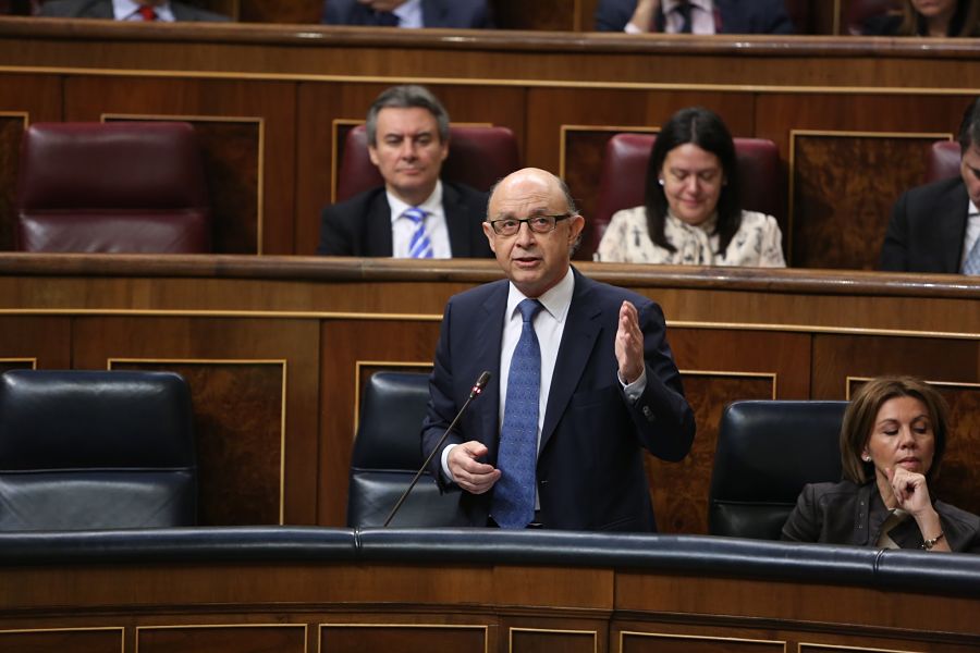 Cristóbal Montoro durante una sesión de Control al Gobierno | FOTO: EUROPA PRESS