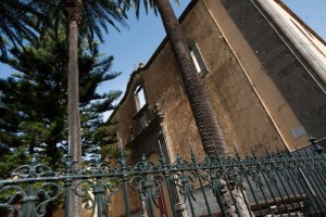 Las actuales ruinas de la antigua iglesia. / FRAN PALLERO