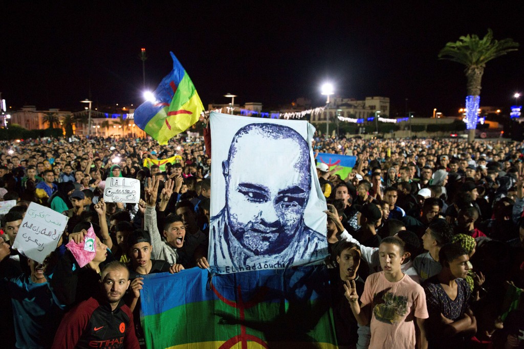Protestas multitudinarias en Marruecos por la muerte de un pescador. | REUTERS