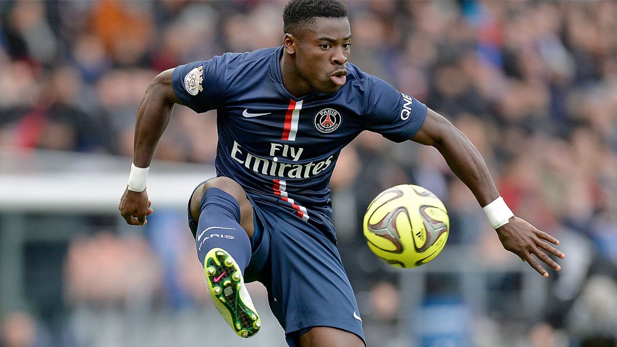 El jugador francés del PSG Serge Aurier. /DA