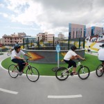 El circuito infantil de tráfico de Santa Cruz, permite que los escolares conozcan las nociones básicas de la circulación | Fran Pallero