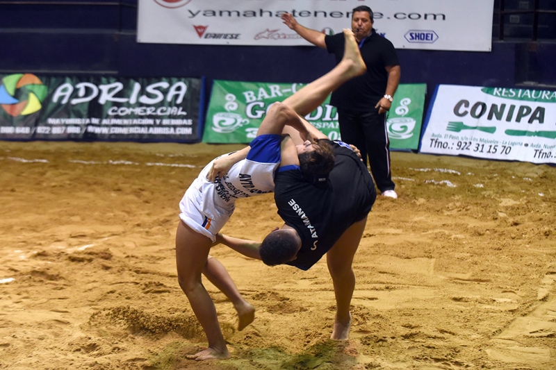 sm Atamanse Brisas del Teide lucha canaria