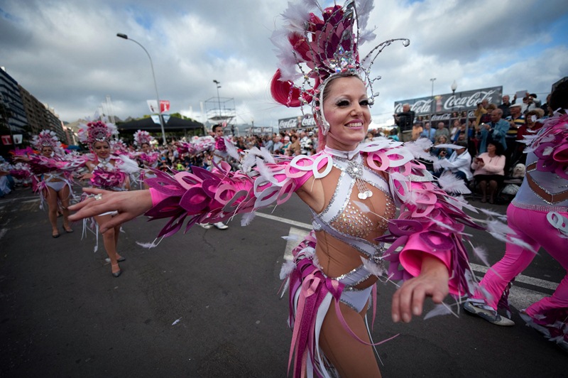 Santa Cruz defiende que su Carnaval tiene suficiente entidad para merecer el título de la Unesco en solitario. Fran Pallero 