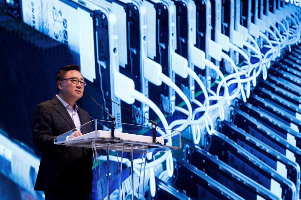 Koh Dong-jin, presidente de Samsung Electronics | REUTERS