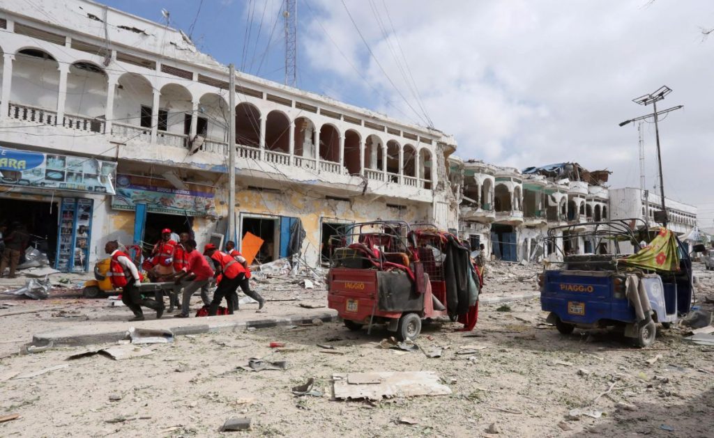 Explota un coche bomba frente a un hotel de Mogadiscio | REUTERS/Feisal Omar