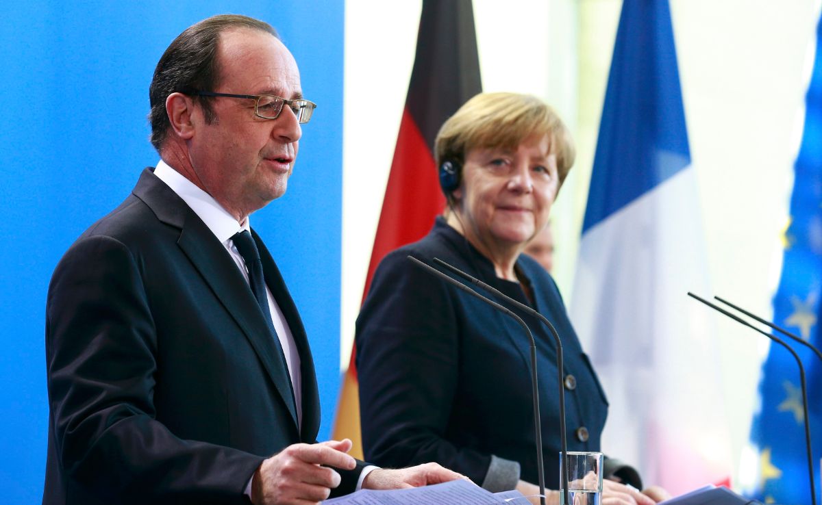 Angela Merkel y François Hollande | REUTERS/Axel Schmidt