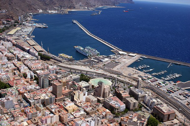 Imagen aérea del Puerto de Santa Cruz. DA
