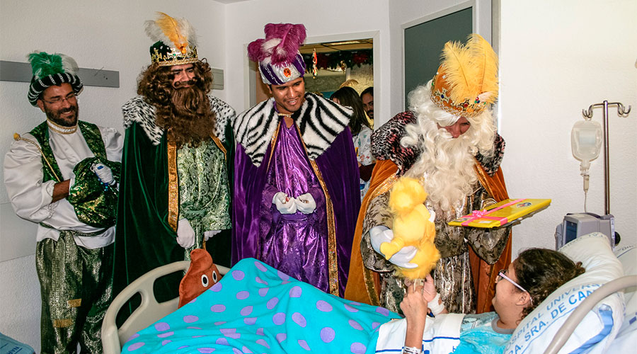 VISITA REYES PEDIATRÍA HUC