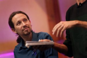 Pablo Iglesias, durante un mitin en Tenerife. / FRAN PALLERO