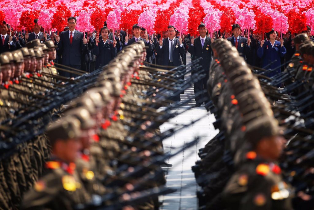 Imágenes de los desfiles del Día del Sol en Corea del Norte | REUTERS/Damir Sagolj
