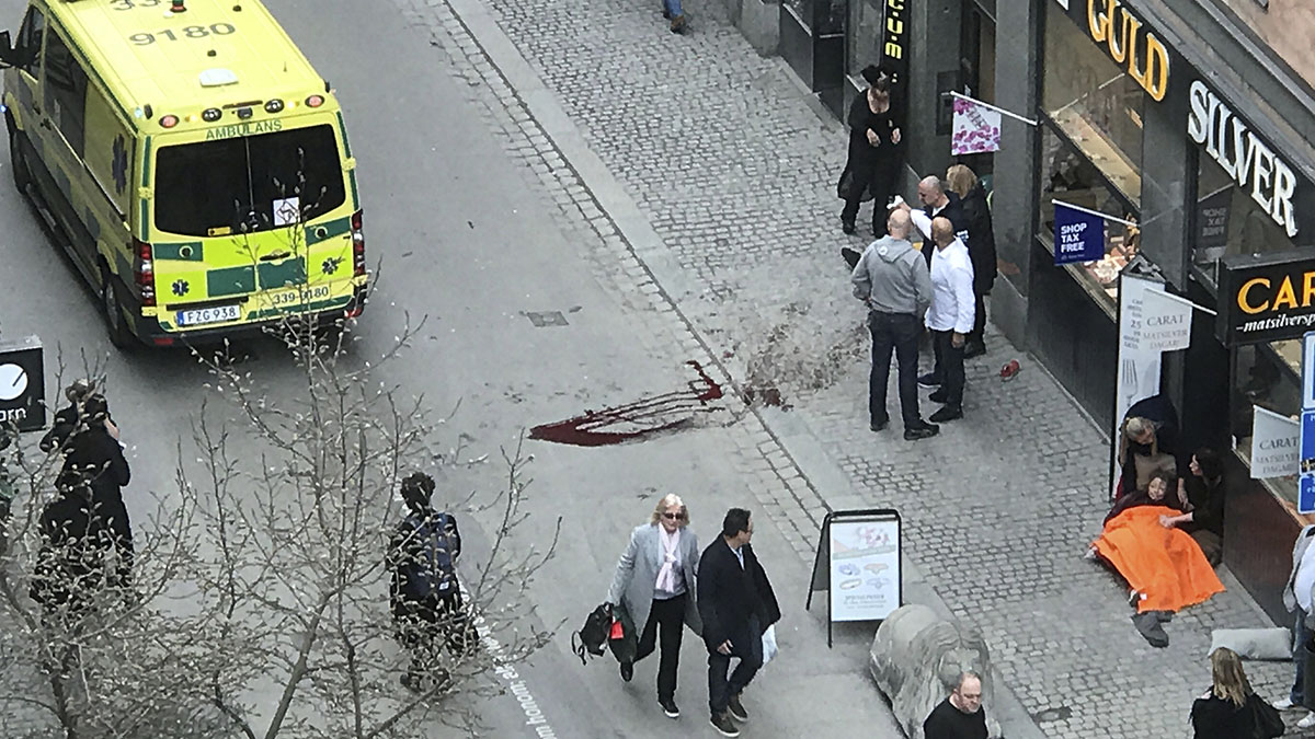 Atropello de un camión en el centro de Estocolmo. REUTERS