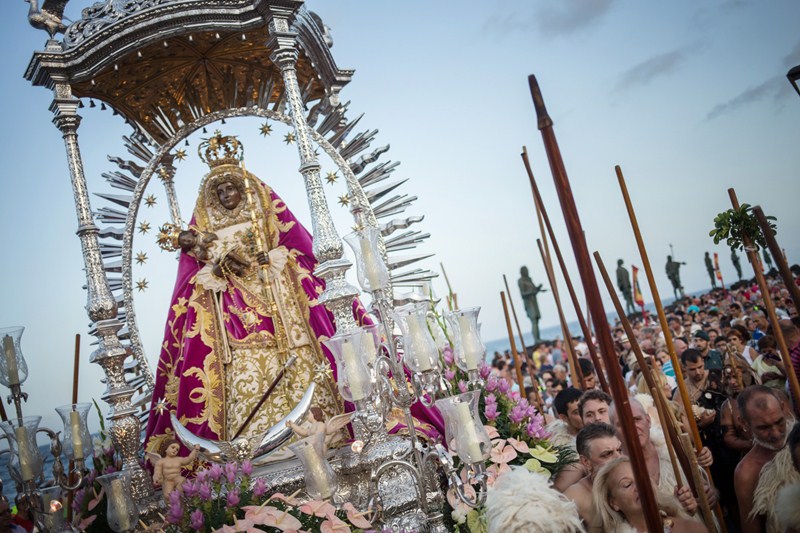 Ceremonia que representa la aparición de la Morenita a los guanches | ANDRÉS GUTIÉRREZ