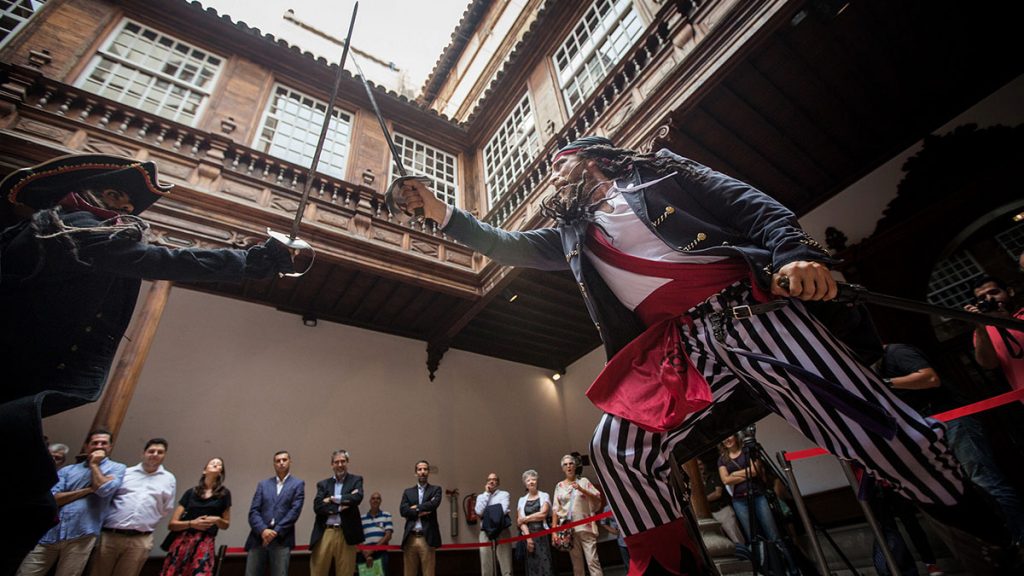 La próxima edición de Plenilunio, el sábado 8 de abril, se podrá volver a disfrutar del interior del palacio de Carta con las representaciones teatrales que se ofrecerán en el lugar. Andrés Gutiérrez