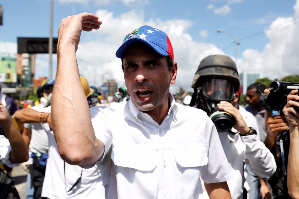 Henrique Capriles durante un acto de la oposición en Caracas | REUTERS/Carlos Garcia Rawlins