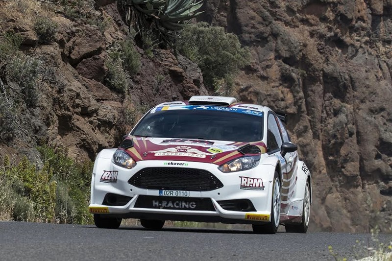 Alexey Lukyanuk y Alexey Arnautov (Ford Fiesta R5) durante el Rally Islas Canarias El Corte Ingles