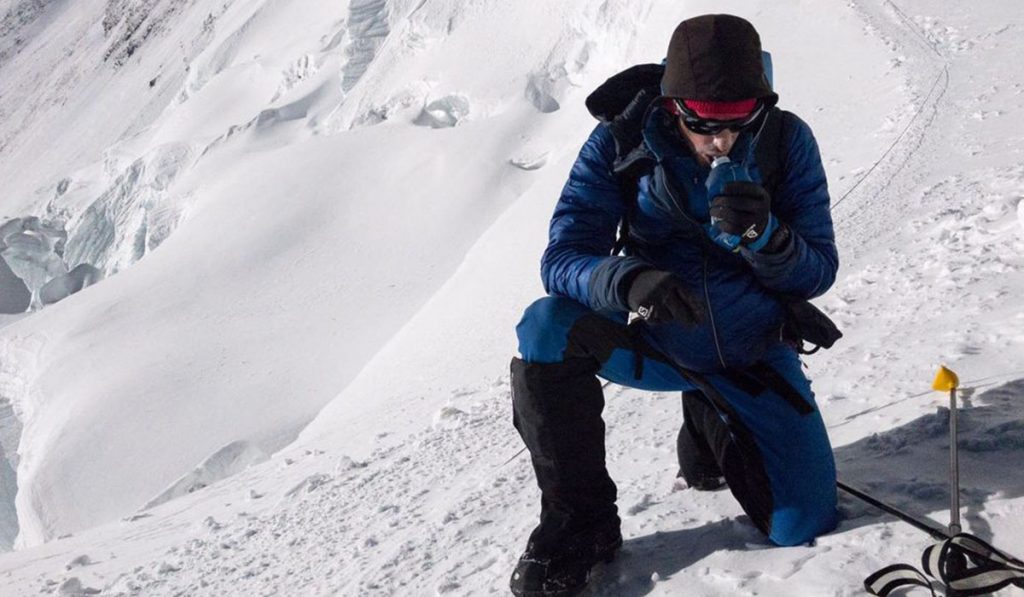 Kilian Jornet en el Everest. @ Summitsofmylife