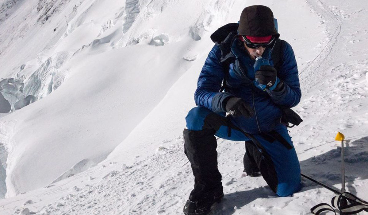 Kilian Jornet en el Everest. @ Summitsofmylife