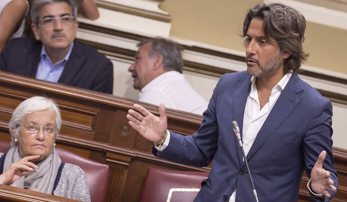 Gustavo Matos, diputado socialista, impulsor de la moción con el apoyo del abogado Carlos Álvarez, de la acusación particular en el caso Áridos. E. P.