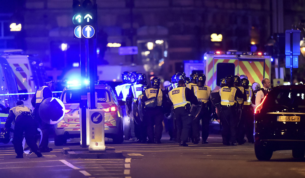 Policía en el Puente de Londres. REUTERS