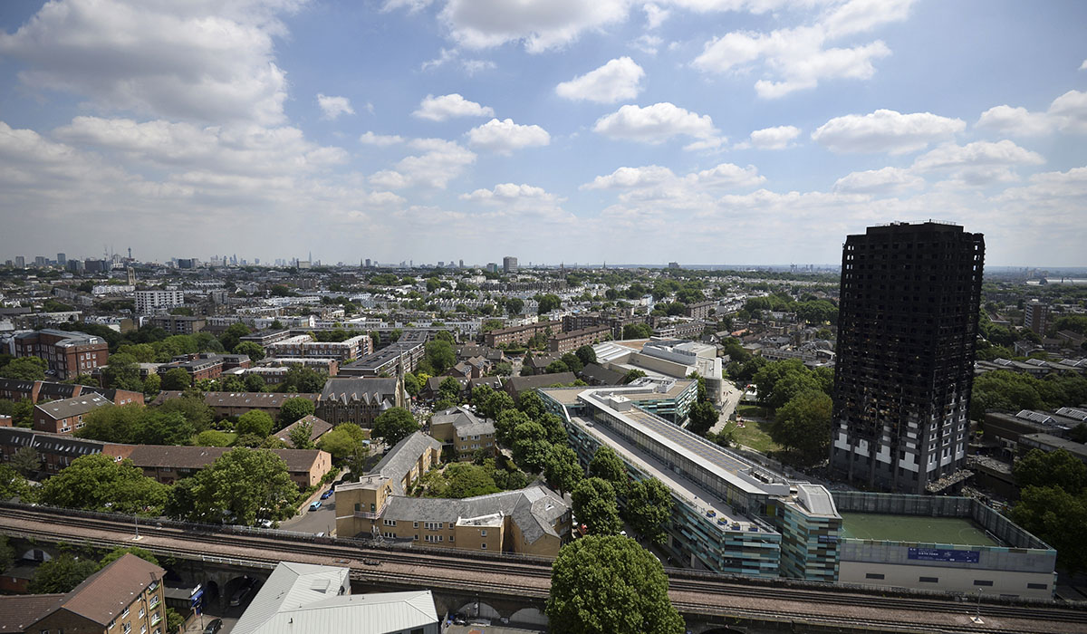 Posibilidad de un derrumbe de la torre Grenfell. REUTERS/Hannah McKay